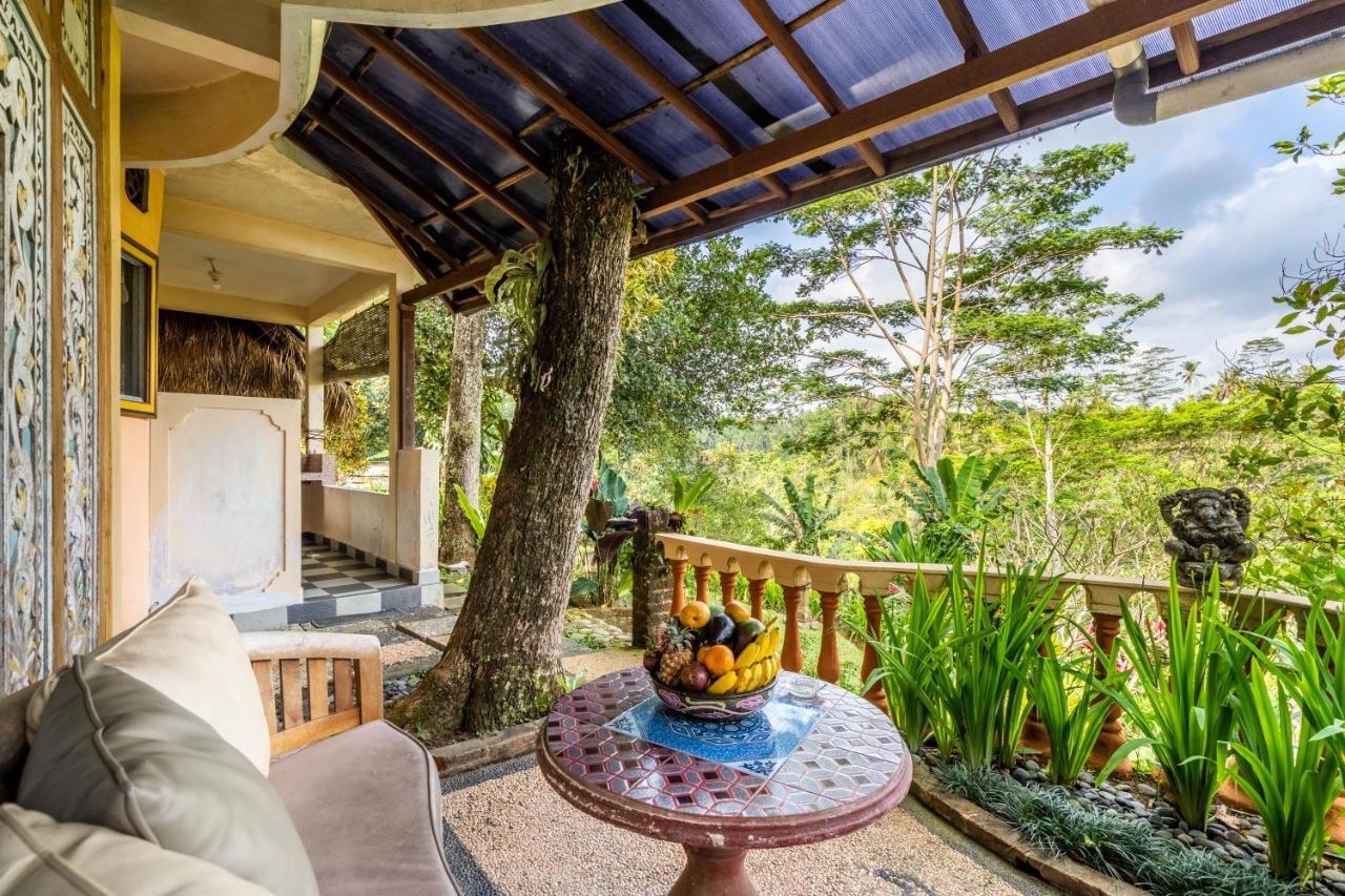 Tirta Asri Ubud Villa Экстерьер фото